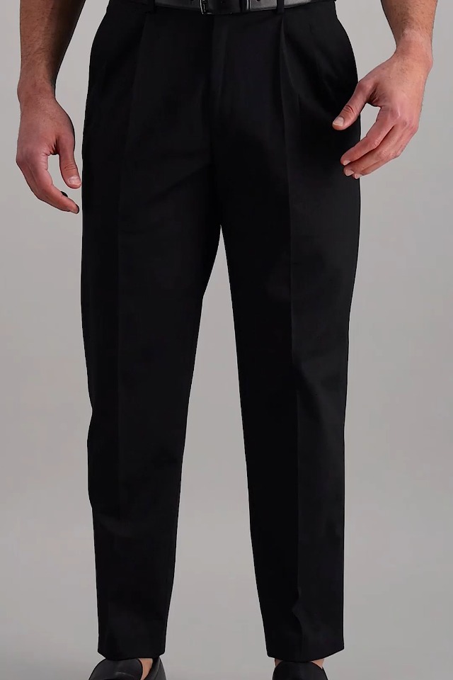 Haggar Men's Premium No-Iron Classic-Fit Expandable-Waist Pleat